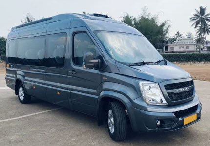 17 Seater Urbania Traveller