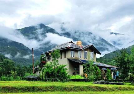 Chandigarh to Dharamshala Himalayan Retreat