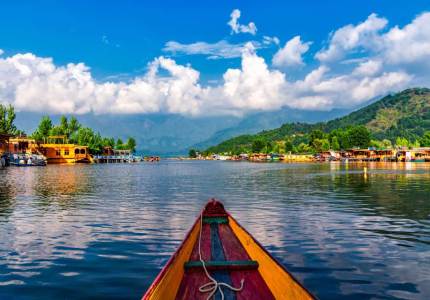 Kashmir Paradise Circuit Tour from Chandigarh