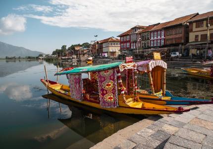 From Golden Temple to Kashmir – Chandigarh Tour